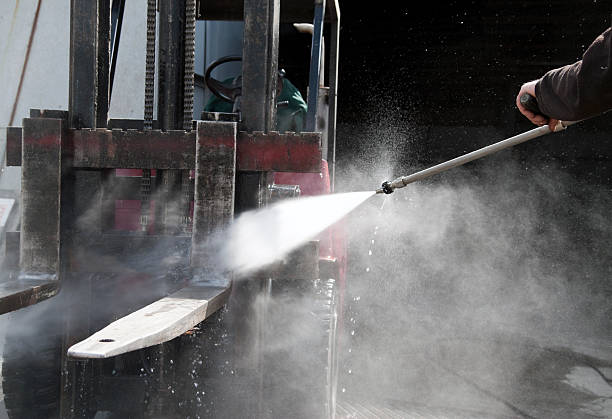 Why Choose Our Certified Pressure Washing Experts for Your Project Needs in Covington, IN?